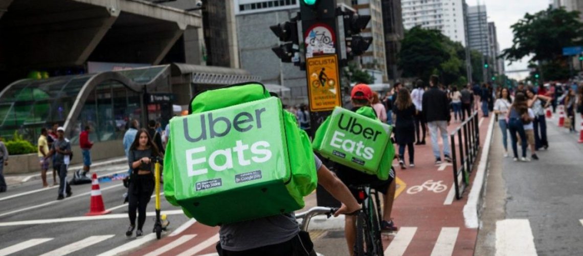 entregadores-de-ubereats-1200x720-1